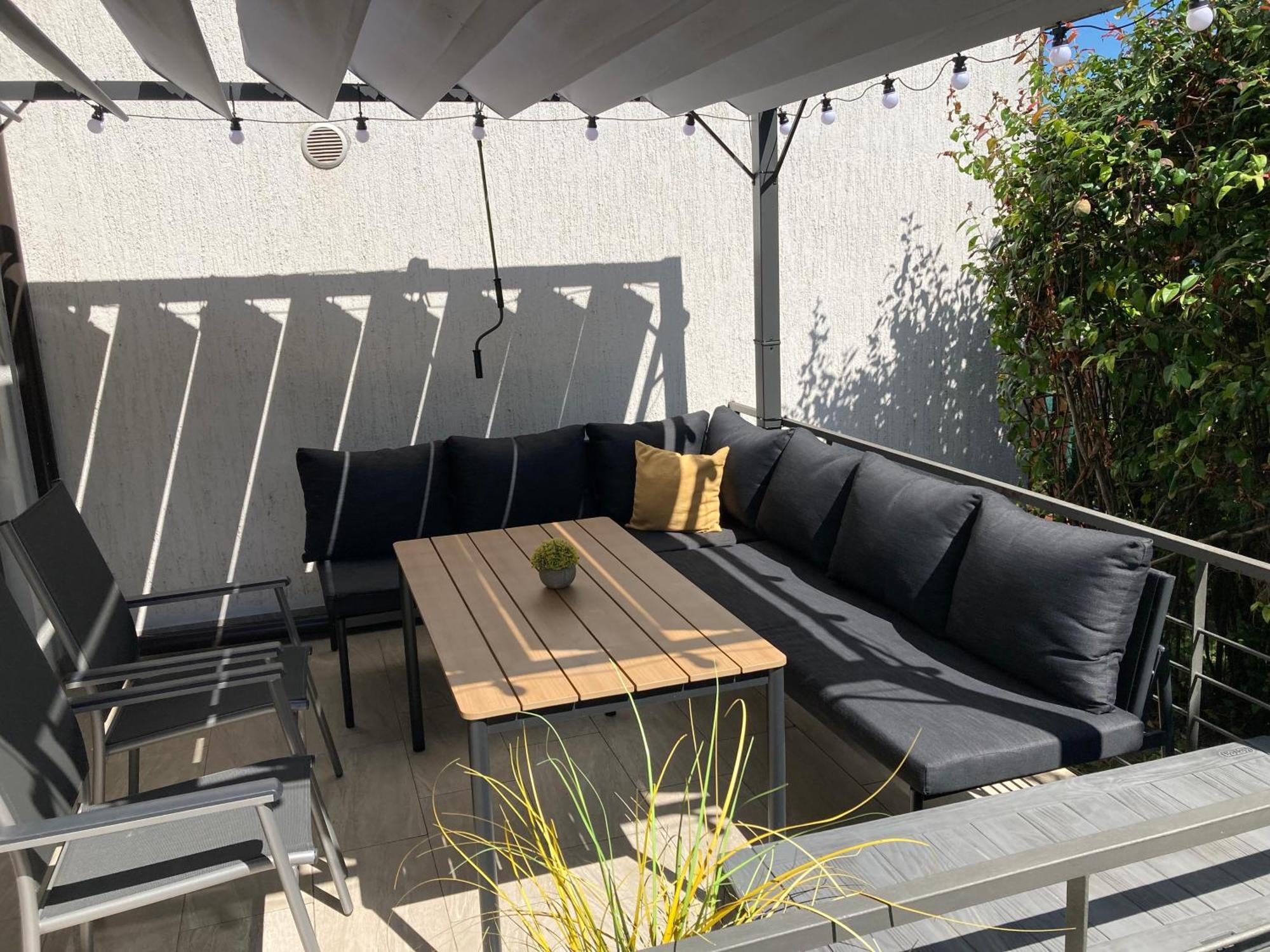 Apartman Sonas With Free Private Parking Karlovac Zewnętrze zdjęcie