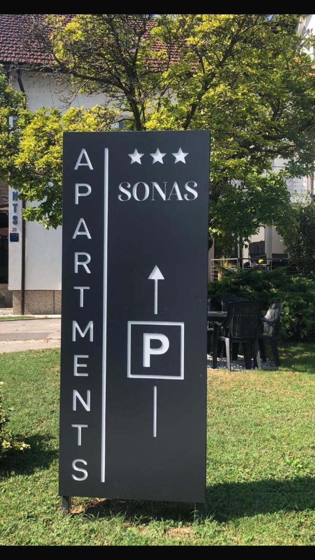 Apartman Sonas With Free Private Parking Karlovac Zewnętrze zdjęcie